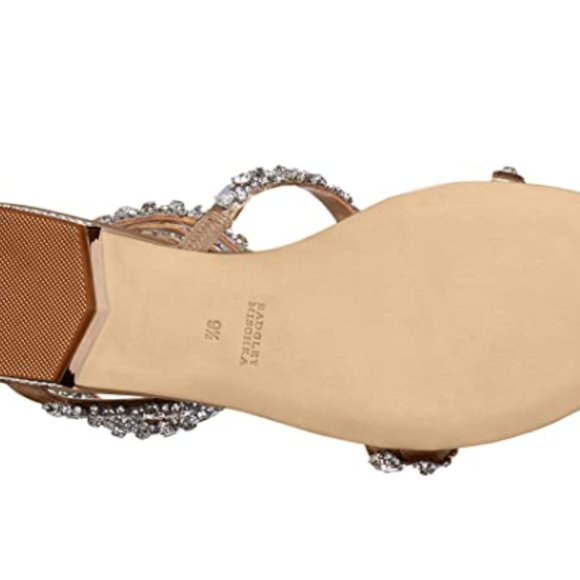 Women's flat sandals with diamonds